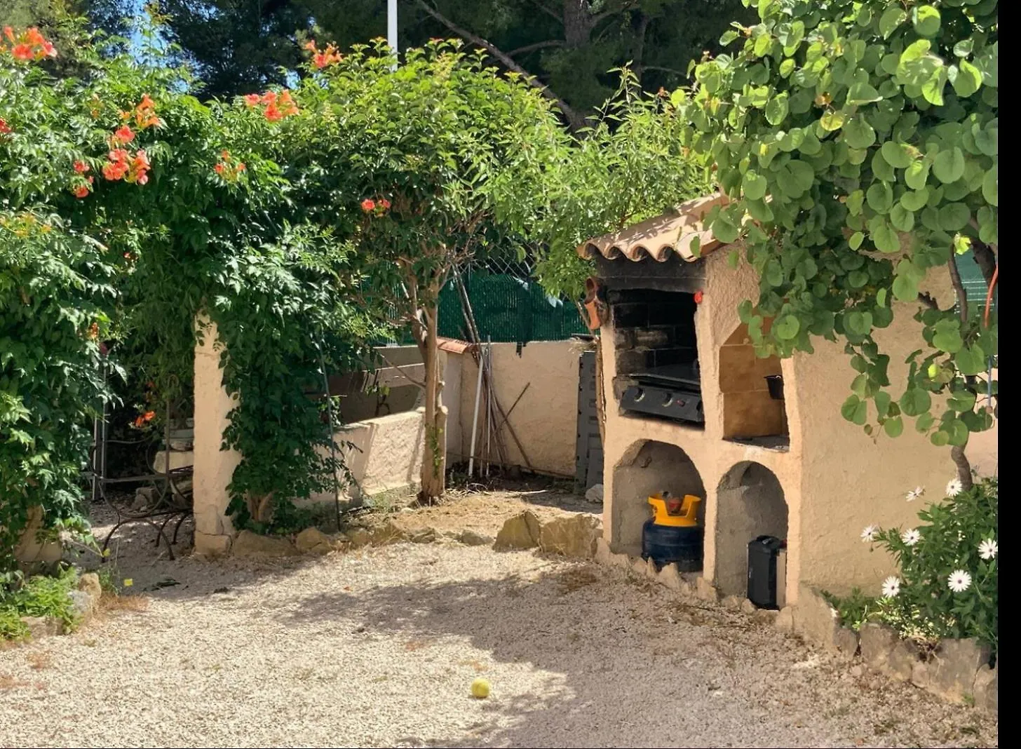 St Cyr Sur Mer Appart 6Pers Avec Jardin Et Parking A 30M De La Plage Saint-Cyr-sur-Mer France