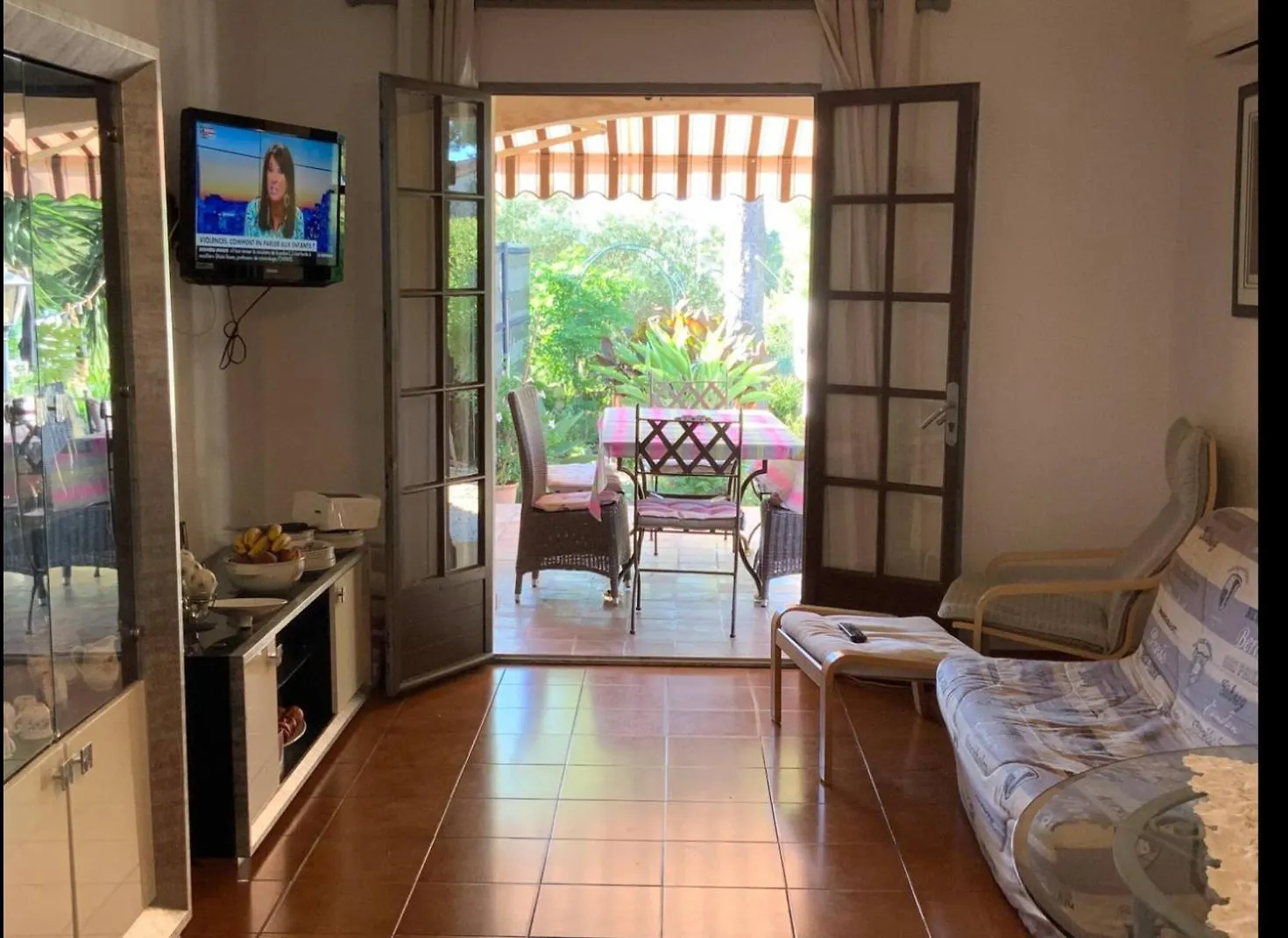 St Cyr Sur Mer Appart 6Pers Avec Jardin Et Parking A 30M De La Plage Saint-Cyr-sur-Mer France